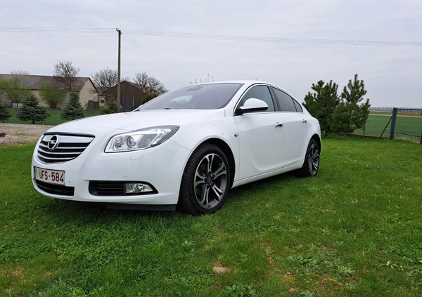 Opel Insignia cena 31900 przebieg: 144000, rok produkcji 2012 z Łowicz małe 172